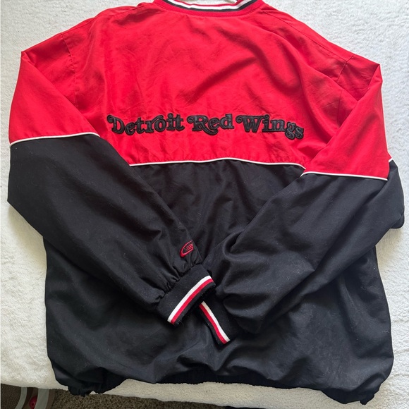 Detroit Red Wings Jacket - Picture 2 of 4
